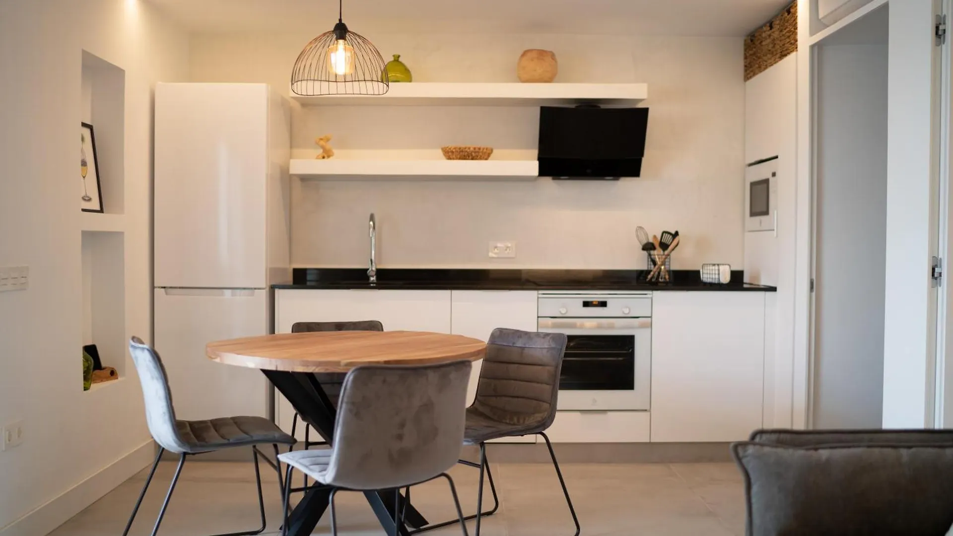 Apt The V Home Puerto del Carmen  Apartment